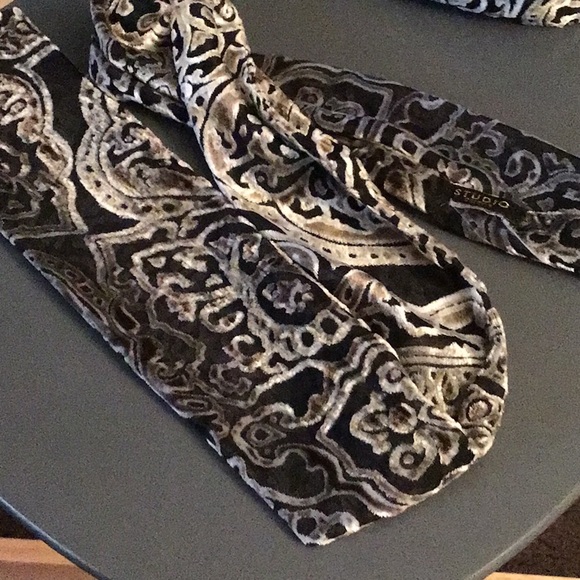 SOFT METALLIC FASHION SCARF / Silver, black & hints of bronze. Never worn. - Picture 3 of 3